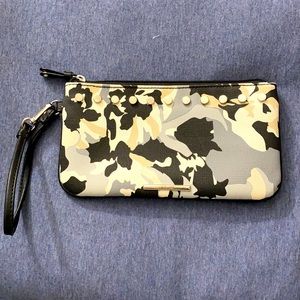 Wristlet